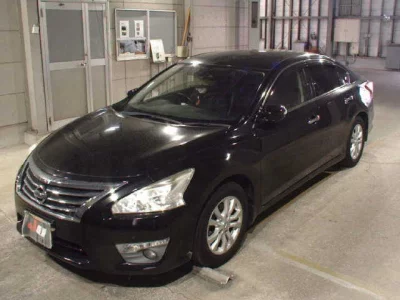 Nissan TEANA
