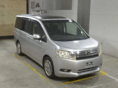 Honda STEP WAGON  с аукциона в Японии