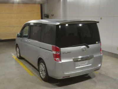 Honda STEP WAGON  с аукциона в Японии
