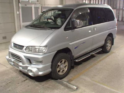 Mitsubishi DELICA