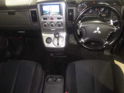 Mitsubishi DELICA D5  с аукциона в Японии