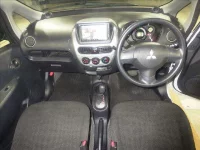 Mitsubishi I-MIEV лот № 6095 оценка 4  с аукциона в Японии 2