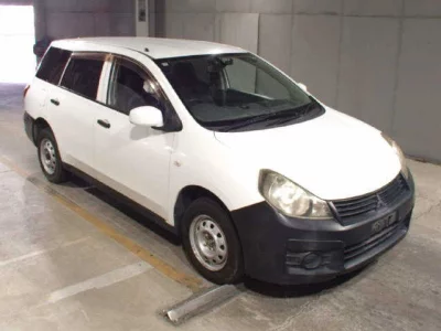 Mitsubishi LANCER VAN