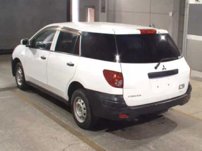 Mitsubishi LANCER VAN