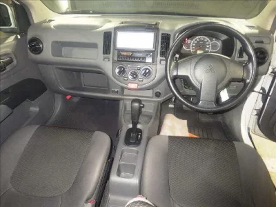 Mitsubishi LANCER VAN