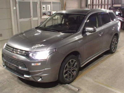 Mitsubishi OUTLANDER PHEV