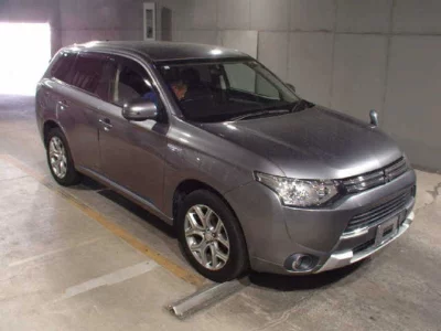 Mitsubishi OUTLANDER PHEV