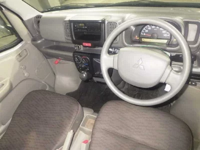 Mitsubishi MINICAB VAN
