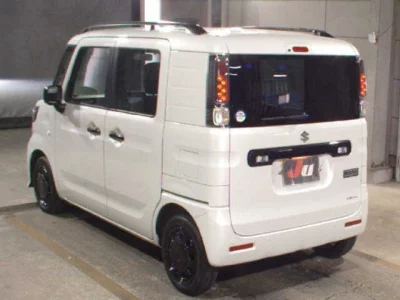 Suzuki SPACIA BASE