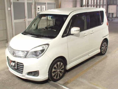 Mitsubishi DELICA D2