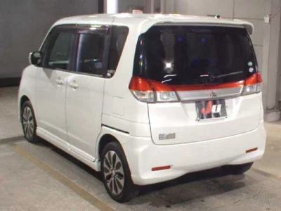 Mitsubishi DELICA D2