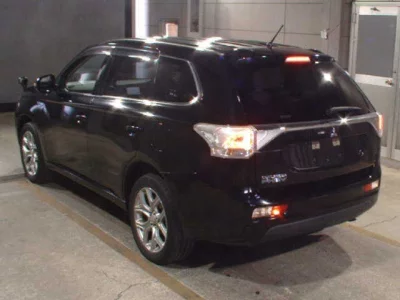 Mitsubishi OUTLANDER PHEV