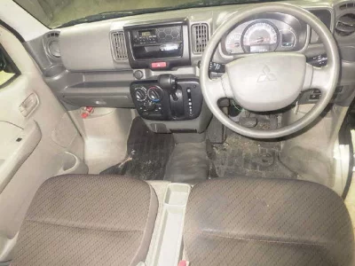 Mitsubishi MINICAB VAN