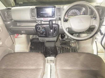 Mitsubishi MINICAB VAN