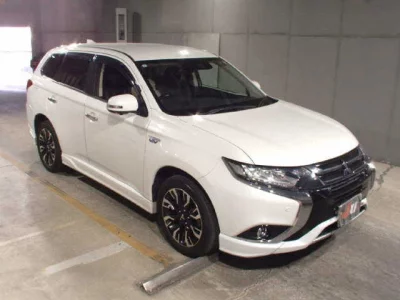 Mitsubishi OUTLANDER PHEV
