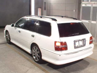 Toyota CROWN ESTATE