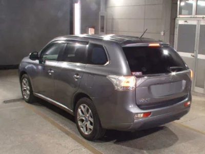 Mitsubishi OUTLANDER PHEV