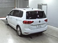 Volkswagen GOLF TOURAN лот № 1020 оценка 4  с аукциона в Японии 1