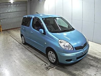 Toyota FUNCARGO  с аукциона в Японии