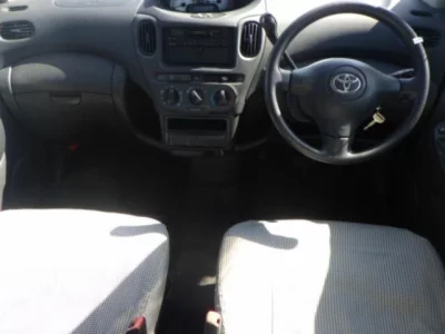 Toyota FUNCARGO  с аукциона в Японии