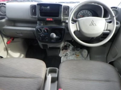 Mitsubishi MINICAB VAN