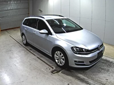 Volkswagen GOLF VARIANT