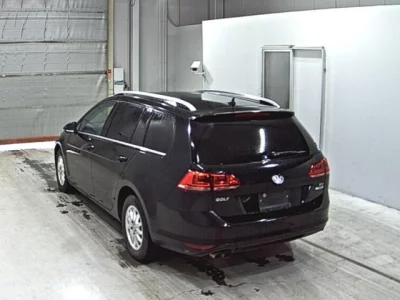 Volkswagen GOLF VARIANT