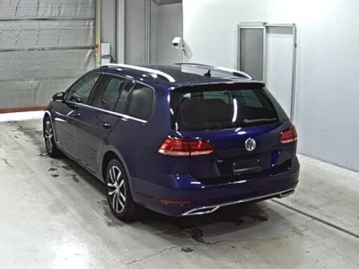 Volkswagen GOLF VARIANT