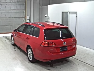 Volkswagen GOLF VARIANT