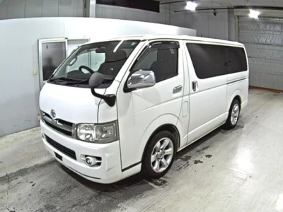 Toyota HiAce Van