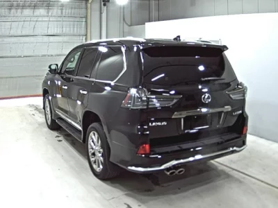 Lexus LX