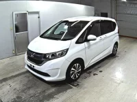 Honda FREED лот № 3003 оценка 4  с аукциона в Японии 3