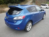 Mazda AXELA лот № 1801 оценка 4  с аукциона в Японии 4