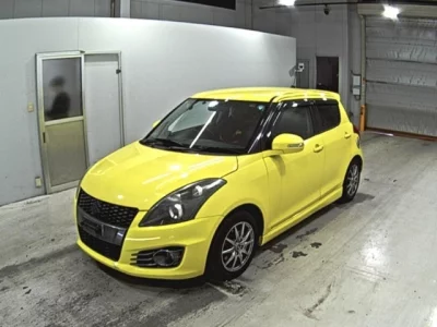 Suzuki SWIFT  с аукциона в Японии