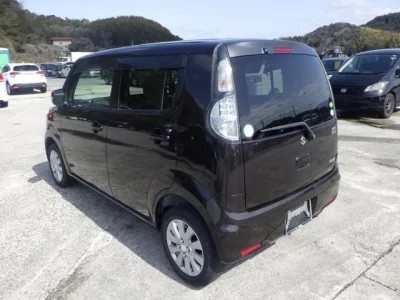 Suzuki MRWAGON