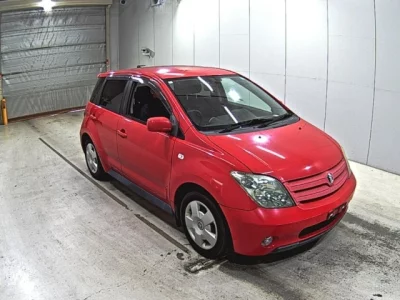 Toyota IST