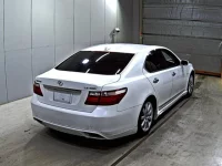 Lexus LS лот № 2126 оценка 3.5  с аукциона в Японии 4