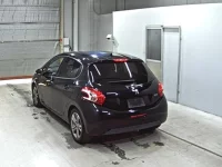 Peugeot 208 лот № 2151 оценка 3.5  с аукциона в Японии 1
