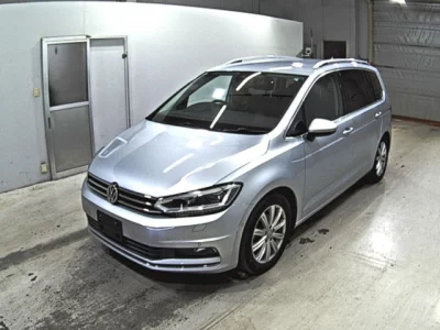 Volkswagen GOLF TOURAN  с аукциона в Японии