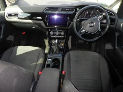 Volkswagen GOLF TOURAN  с аукциона в Японии