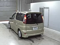 Toyota FUNCARGO лот № 9258 оценка 3.5  с аукциона в Японии 1