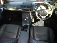 Lexus CT лот № 4324 оценка 4  с аукциона в Японии 2