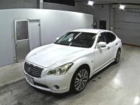 Nissan FUGA лот № 9315 оценка 3.5  с аукциона в Японии 3