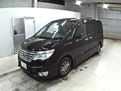 Nissan SERENA  с аукциона в Японии