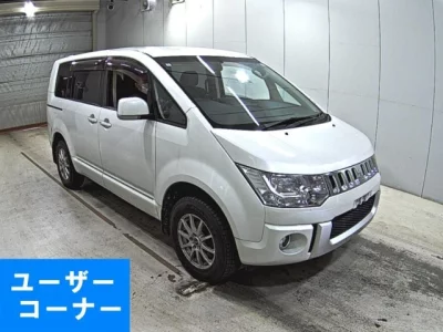 Mitsubishi DELICA D5  с аукциона в Японии