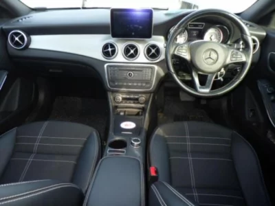 Mercedes-Benz CLA CLASS