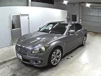 Nissan FUGA лот № 3193 оценка 3.5  с аукциона в Японии 3