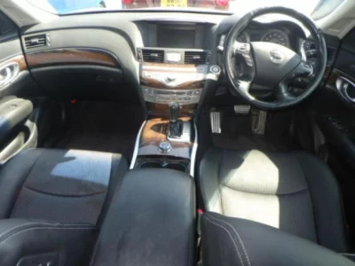 Nissan FUGA  с аукциона в Японии