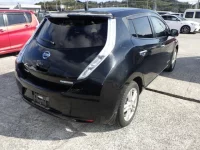 Nissan LEAF лот № 3899 оценка 3.5  с аукциона в Японии 4