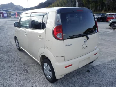 Nissan MOCO  с аукциона в Японии